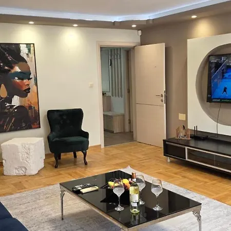 Apartment 2 Bedroom Luxury In The Supercenter Burgas